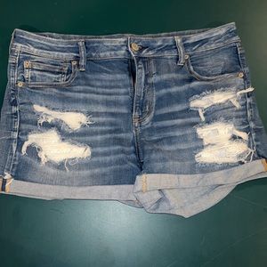 American Eagle Next level midi shorts